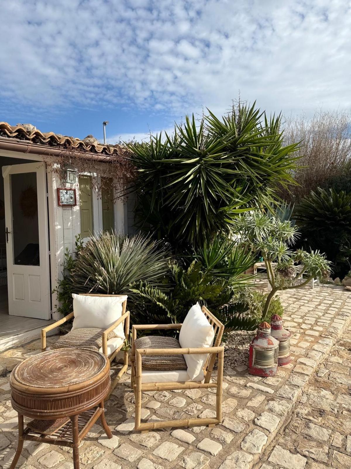 Poggio Bellavista Bed & Breakfast Sampieri Exterior photo